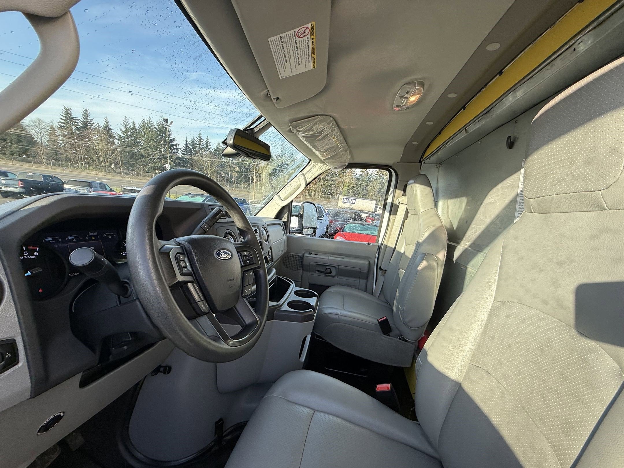 2024 Ford E-Series Cutaway E-350