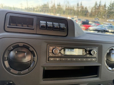 2024 Ford E-Series Cutaway E-350