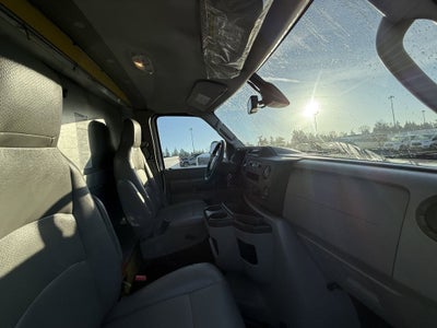 2024 Ford E-Series Cutaway E-350