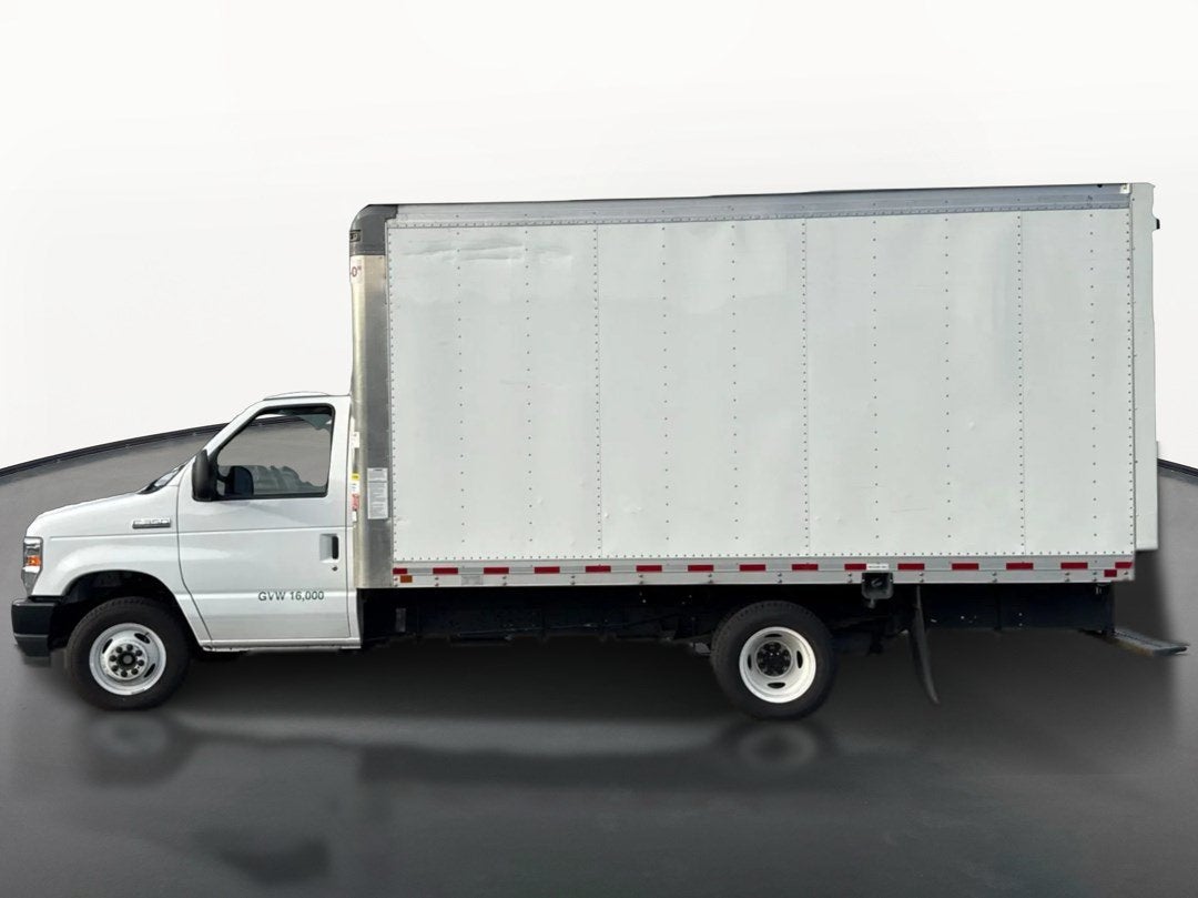 2024 Ford E-Series Cutaway E-350