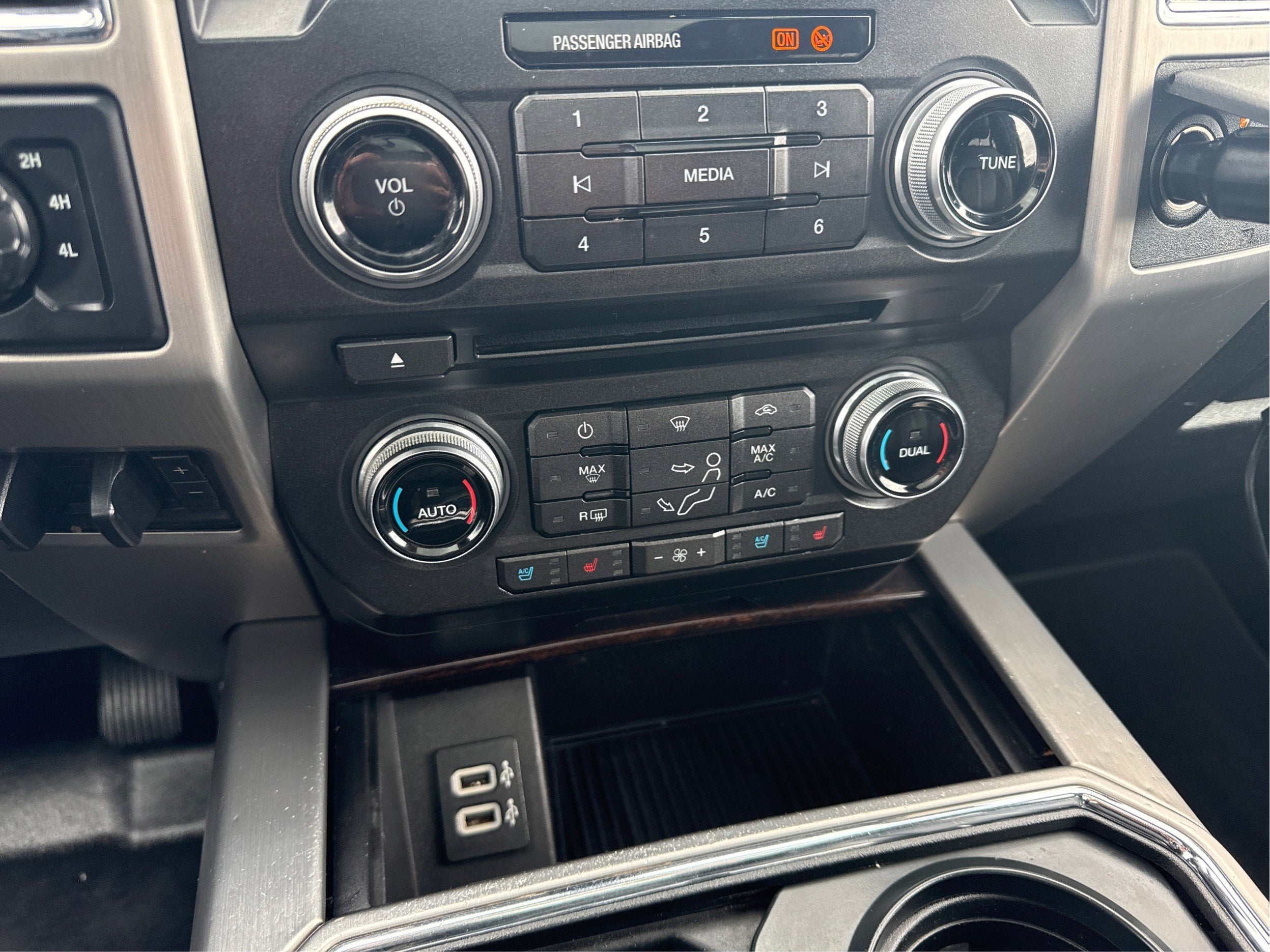 2017 Ford F-450 Platinum