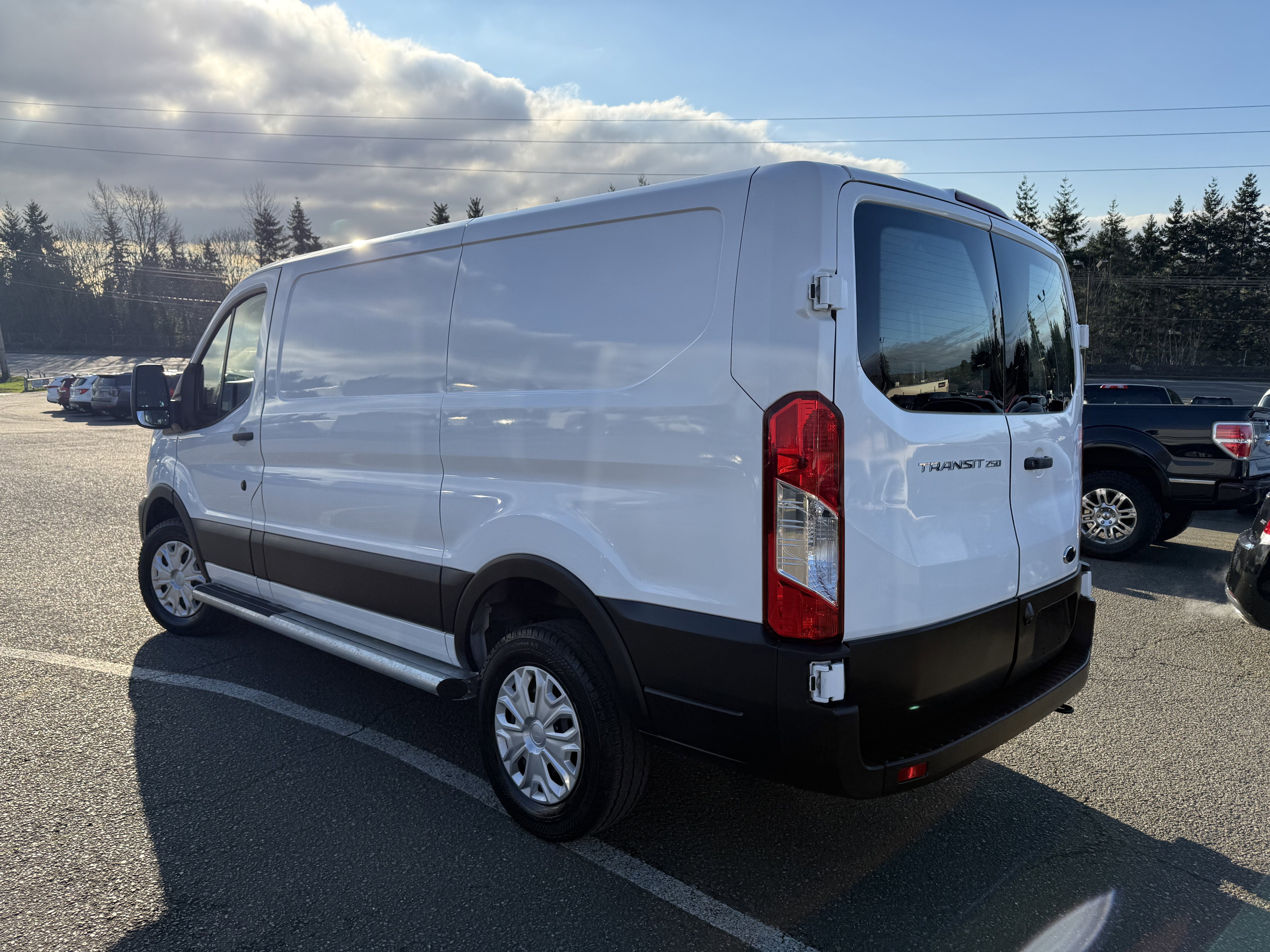 2024 Ford Transit Cargo Van T250 RWD LOW RF
