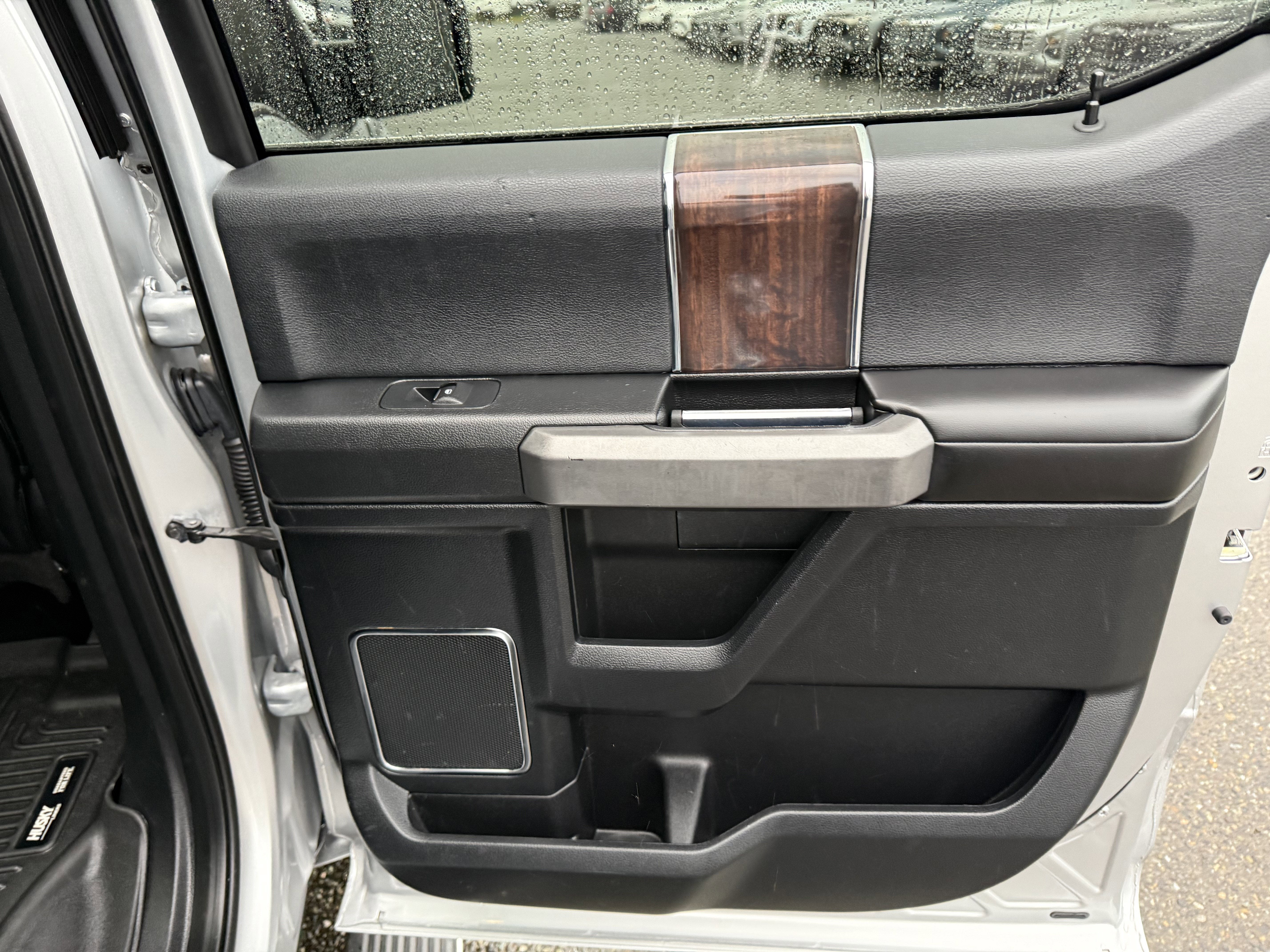 2017 Ford F-150 Platinum