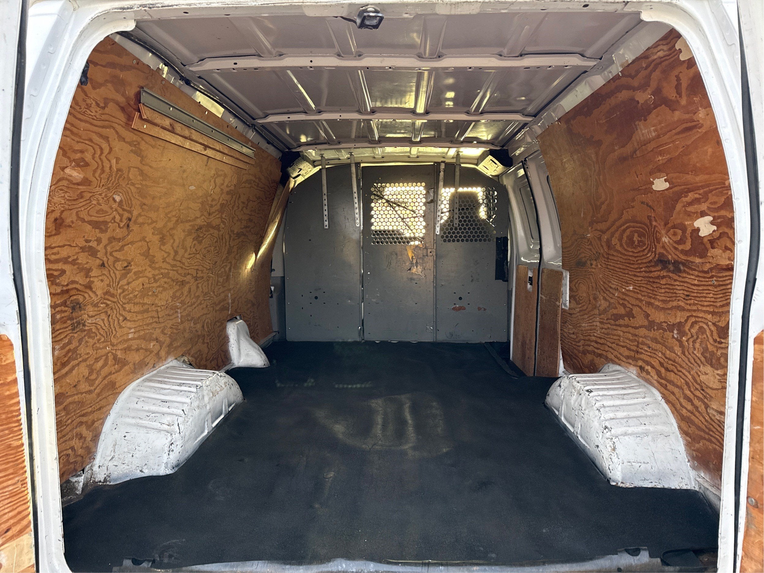 2010 Ford Econoline Cargo Van Commercial