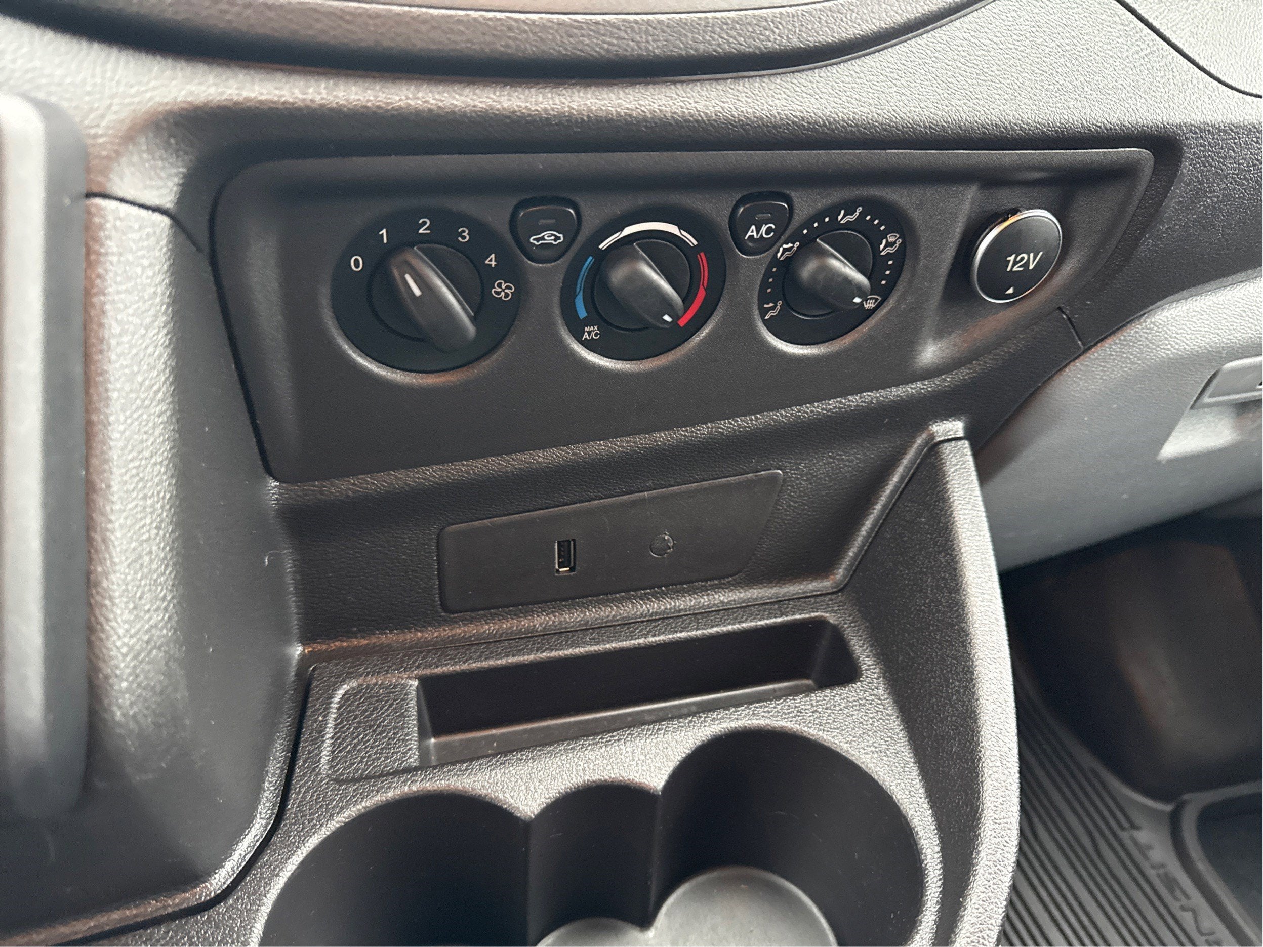 2019 Ford Transit Van T-250 LW RF GVWR