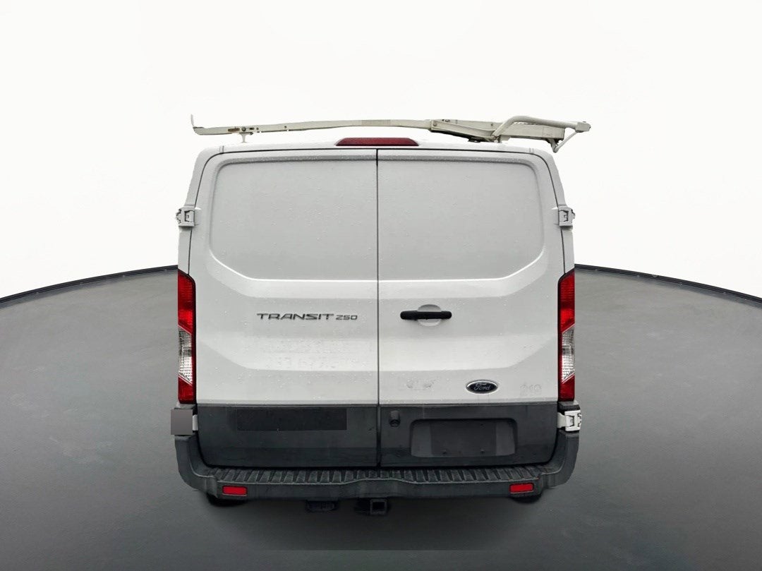 2017 Ford Transit Van T-250 130 LW RF S