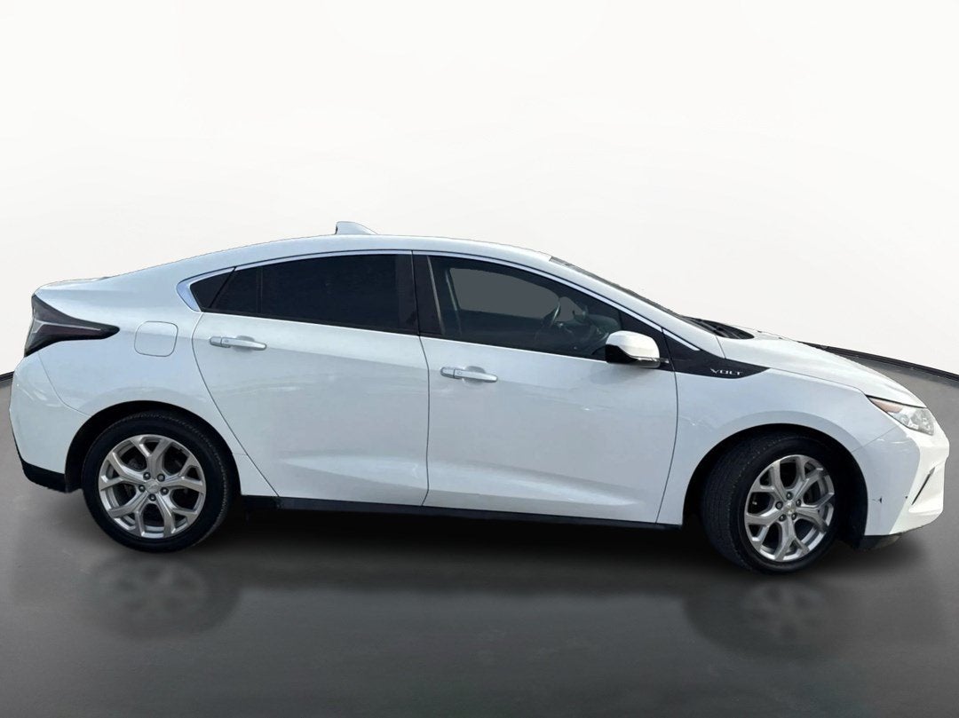 Used 2017 Chevrolet Volt LT with VIN 1G1RA6S5XHU121003 for sale in Federal Way, WA
