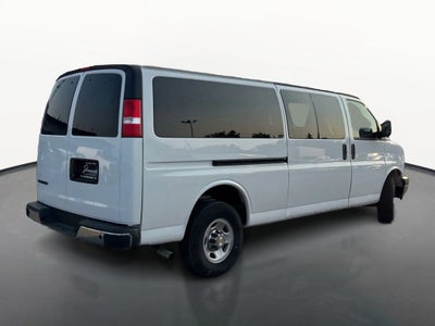 2024 Chevrolet Express Passenger 3500 1LT