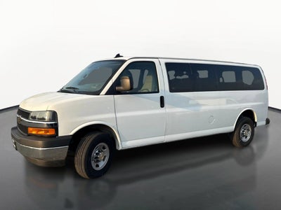 2024 Chevrolet Express Passenger 3500 1LT