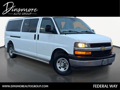 2024 Chevrolet Express Passenger 3500 1LT