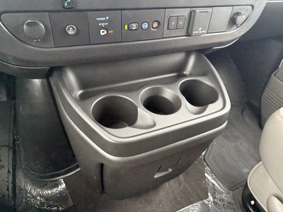 2024 Chevrolet Express Passenger 3500 1LT