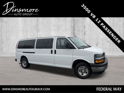 2024 Chevrolet Express Passenger 3500 1LT