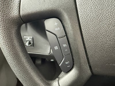 2024 Chevrolet Express Passenger 3500 1LT