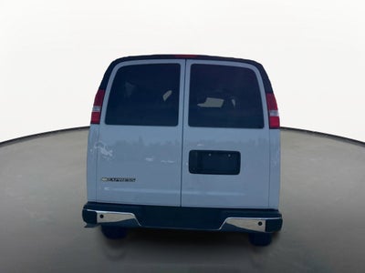 2025 Chevrolet Express Passenger 1LT