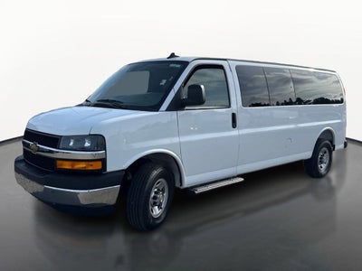 2025 Chevrolet Express Passenger 1LT