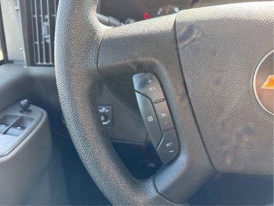 2024 Chevrolet Express Passenger 3500 1LT