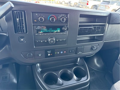 2025 Chevrolet Express Passenger 1LT