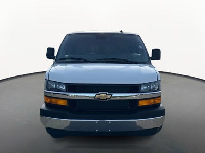 2025 Chevrolet Express Passenger 1LT