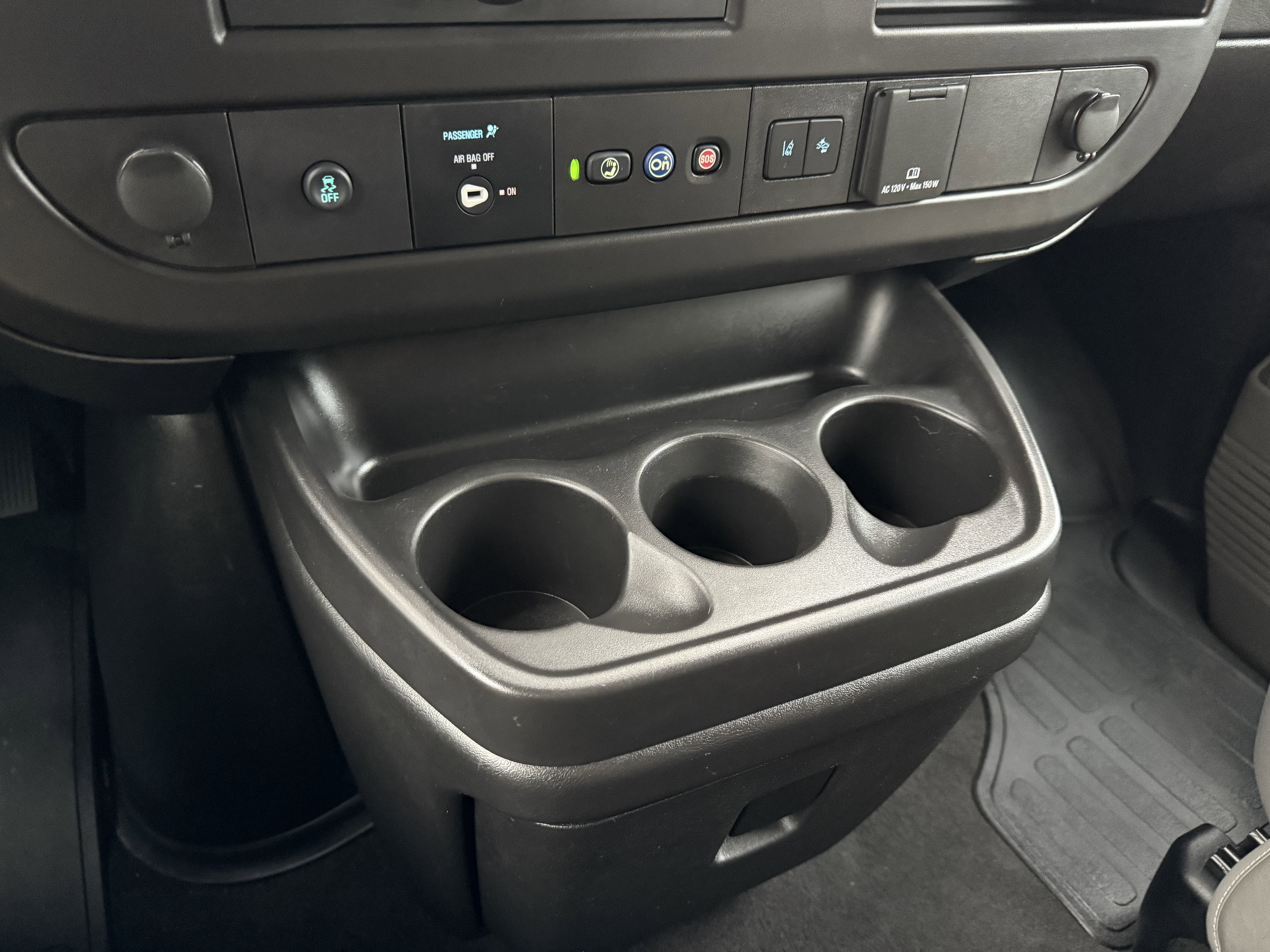 2022 Chevrolet Express Passenger 3500 1LT