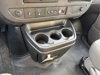 2025 Chevrolet Express Cutaway 3500 1WT