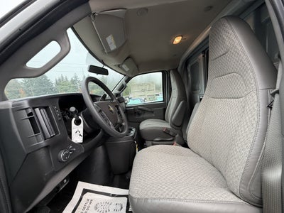 2025 Chevrolet Express Cutaway 3500 1WT