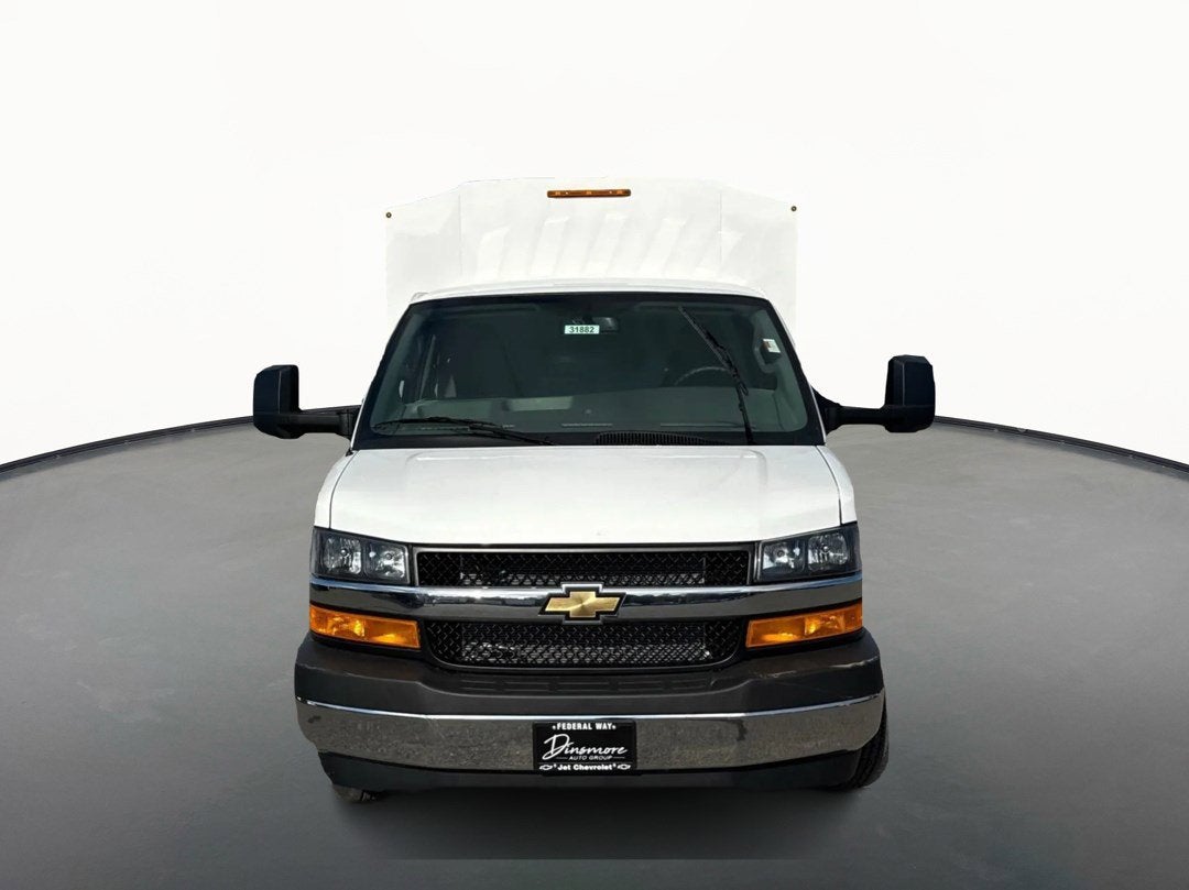 2026 Chevrolet Express Cutaway 3500 1WT