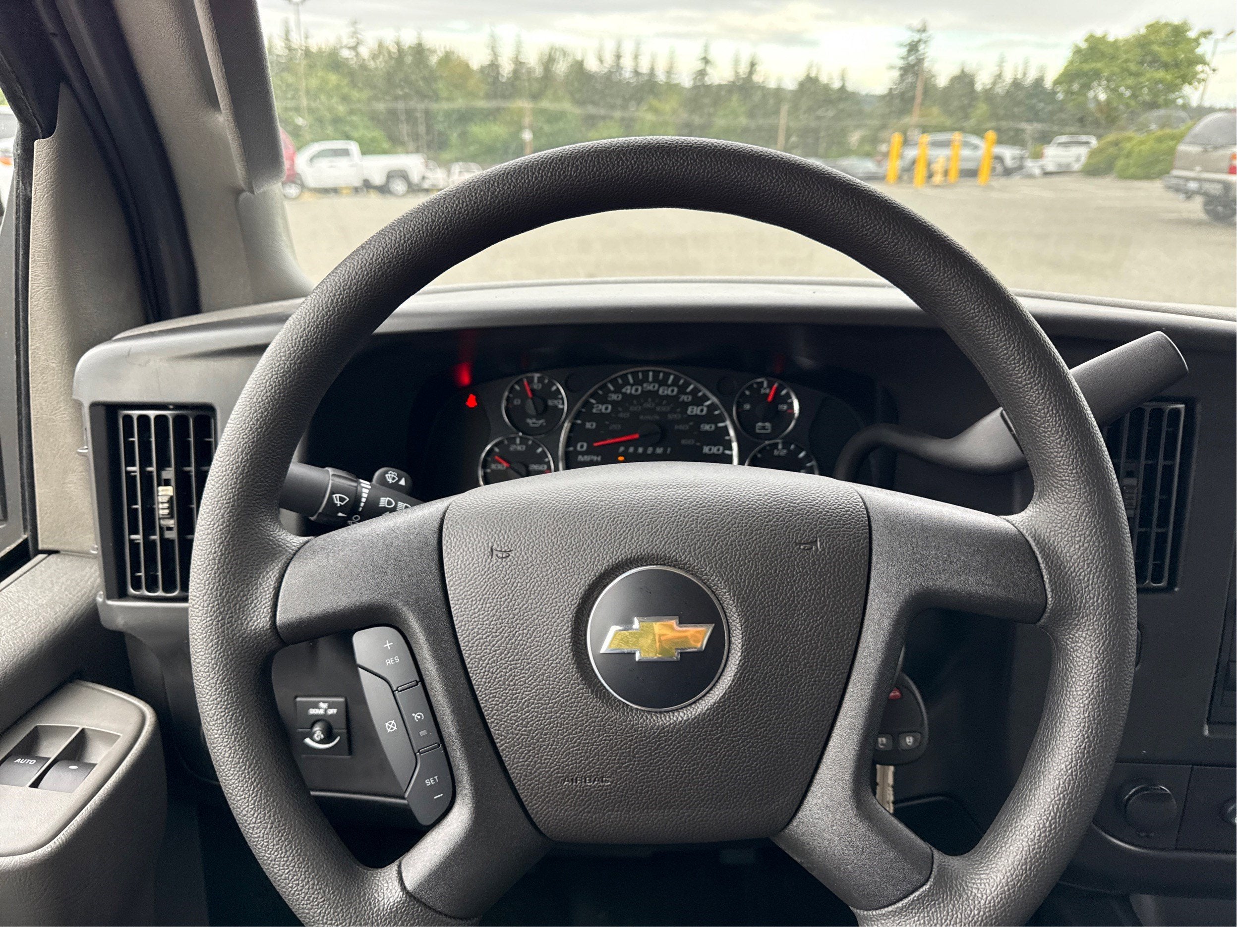 2026 Chevrolet Express Cutaway 3500 1WT