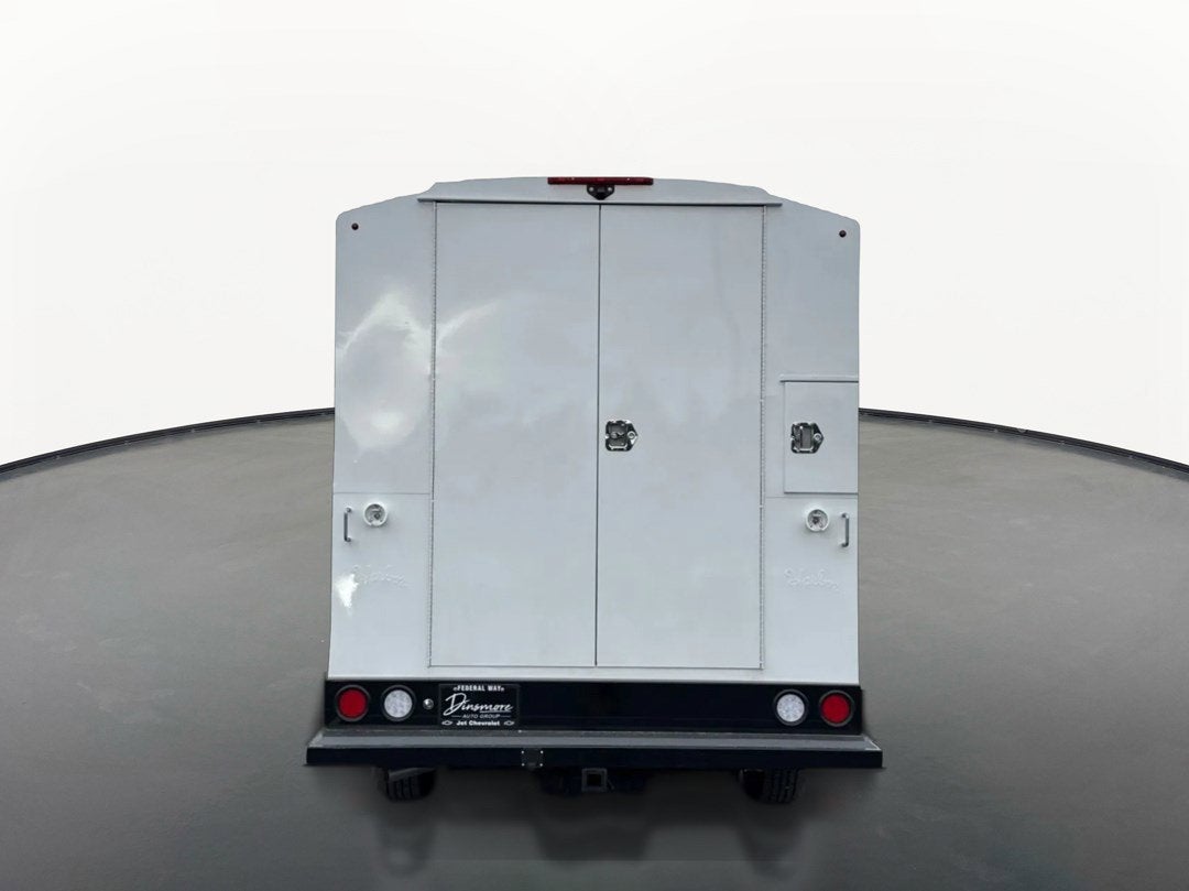 2026 Chevrolet Express Cutaway 3500 1WT