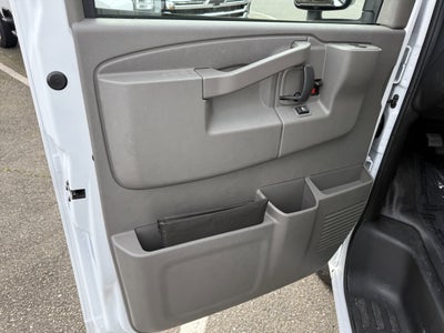 2024 Chevrolet Express Cutaway 3500 1WT