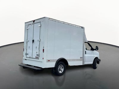 2025 Chevrolet Express Cutaway 3500 1WT