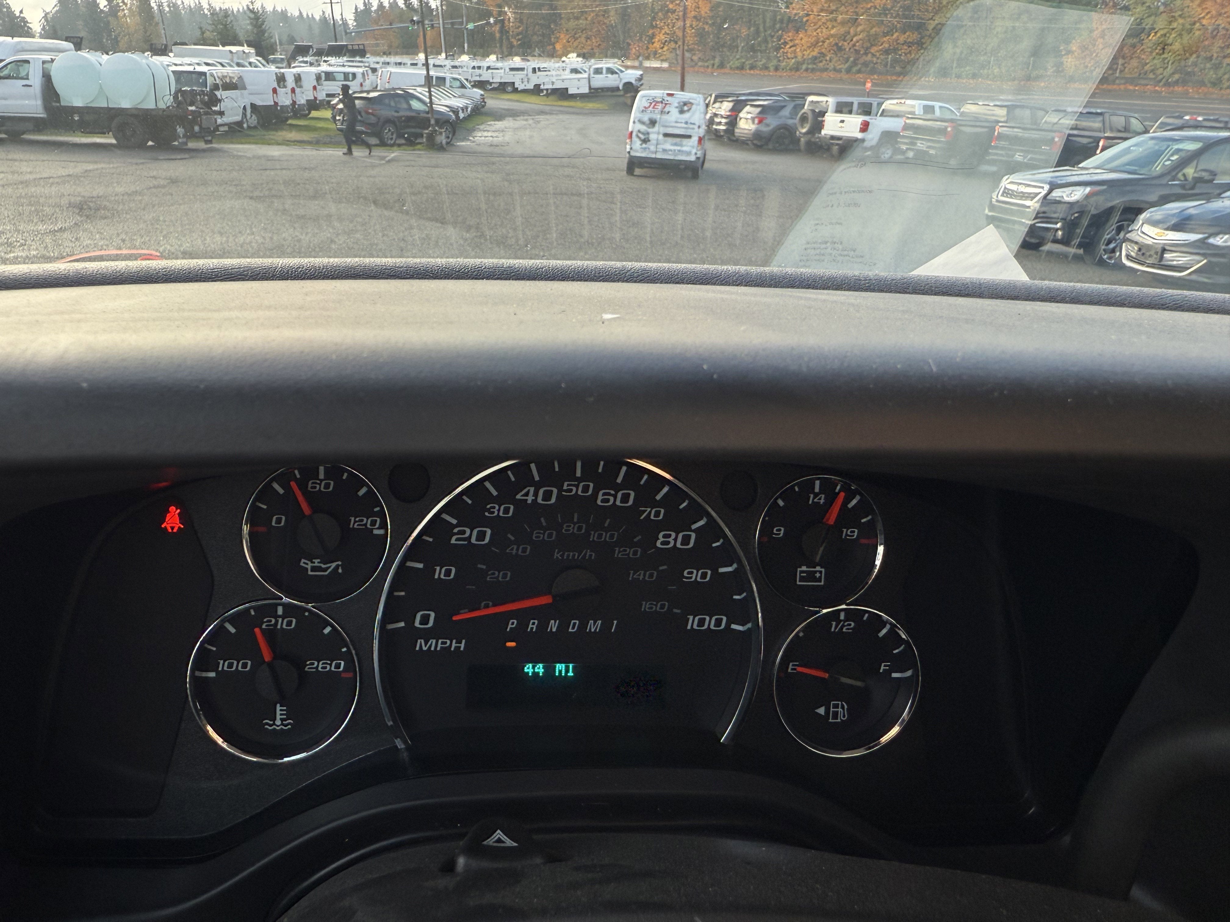 2025 Chevrolet Express Cutaway 3500 1WT