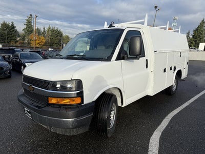 2025 Chevrolet Express Cutaway 3500 1WT