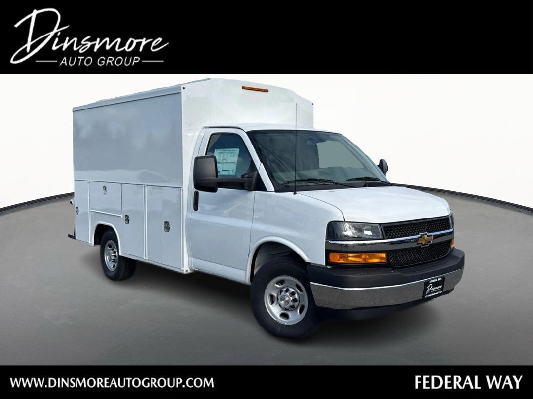 2026 Chevrolet Express Cutaway 3500 1WT
