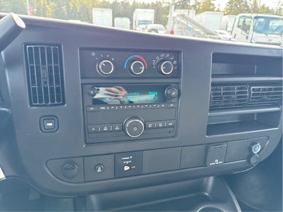 2026 Chevrolet Express Cutaway 3500 1WT