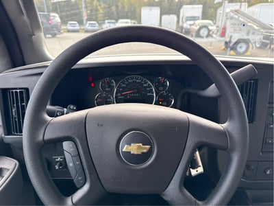 2026 Chevrolet Express Cutaway 3500 1WT