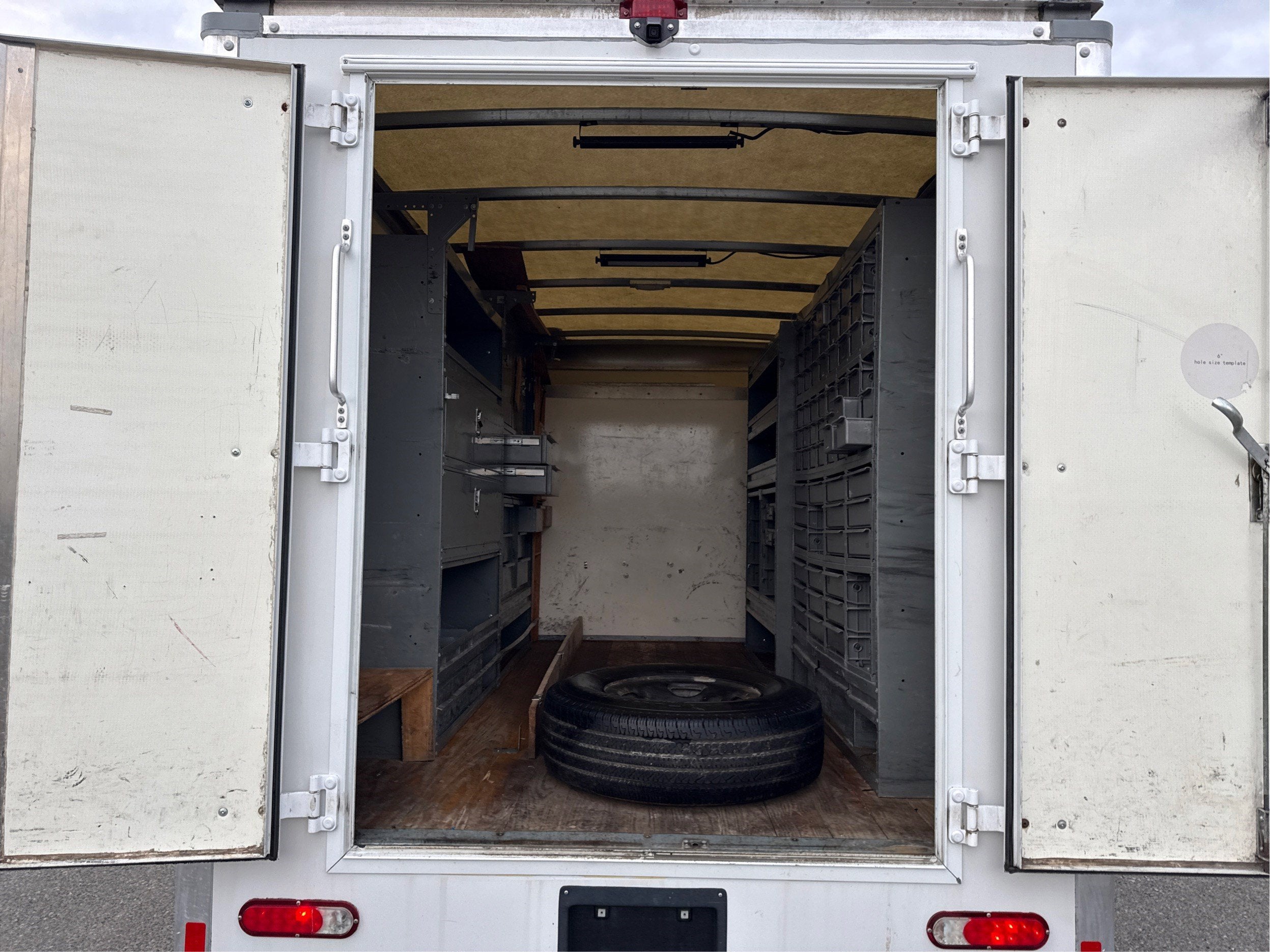 2018 Chevrolet Express Cutaway 3500 Work Van
