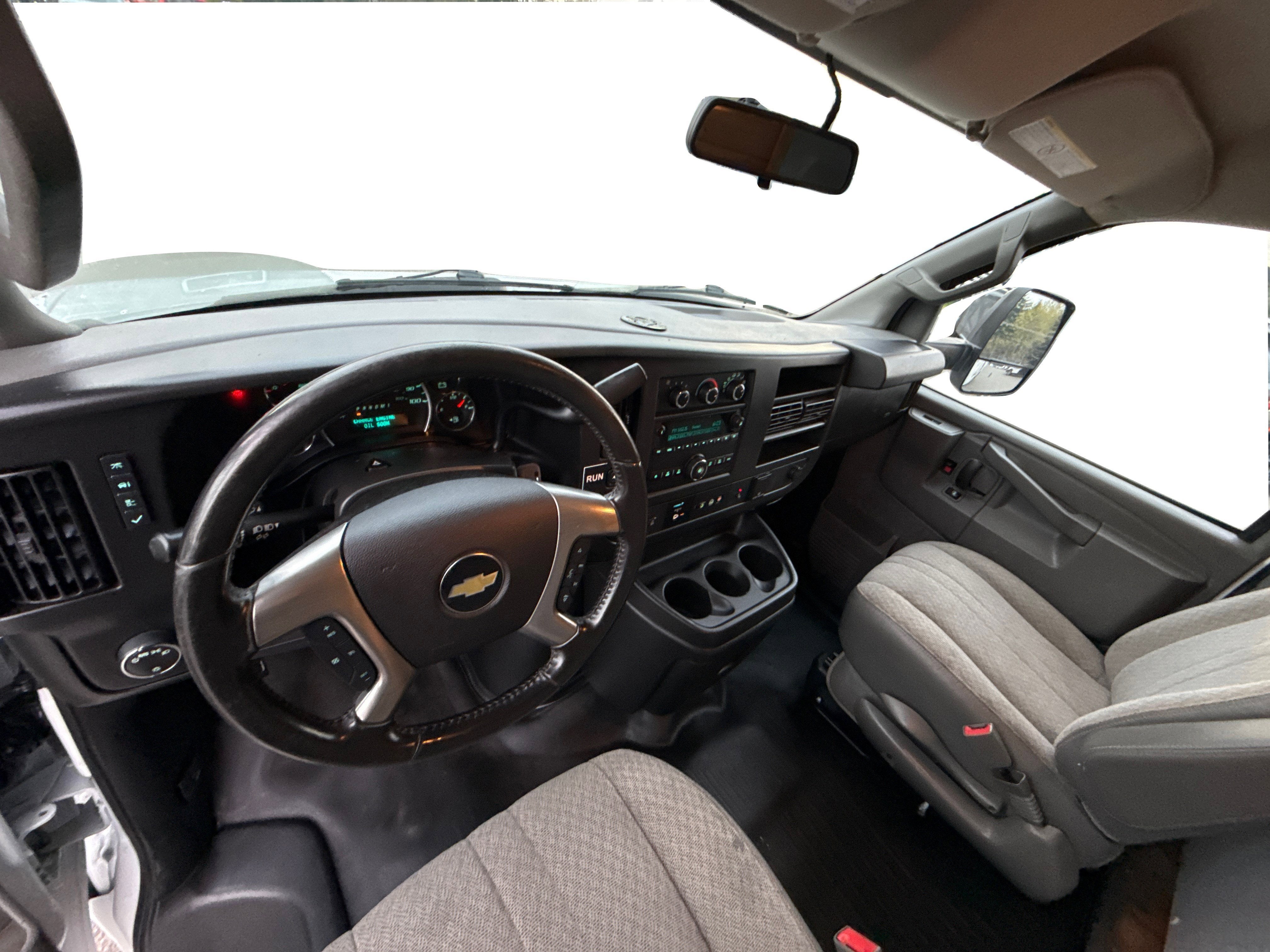2018 Chevrolet Express Cutaway 3500 Work Van