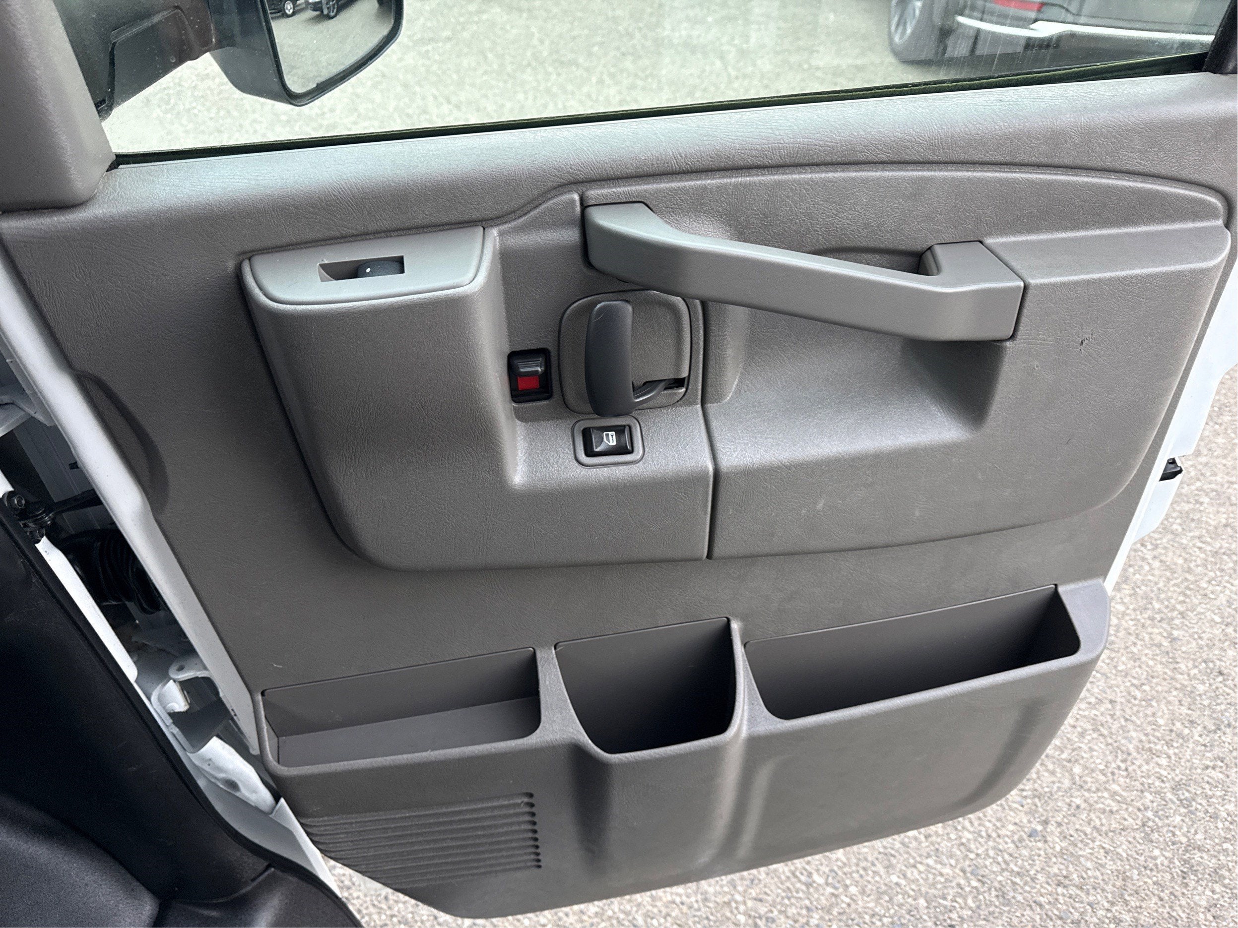 2018 Chevrolet Express Cutaway 3500 Work Van