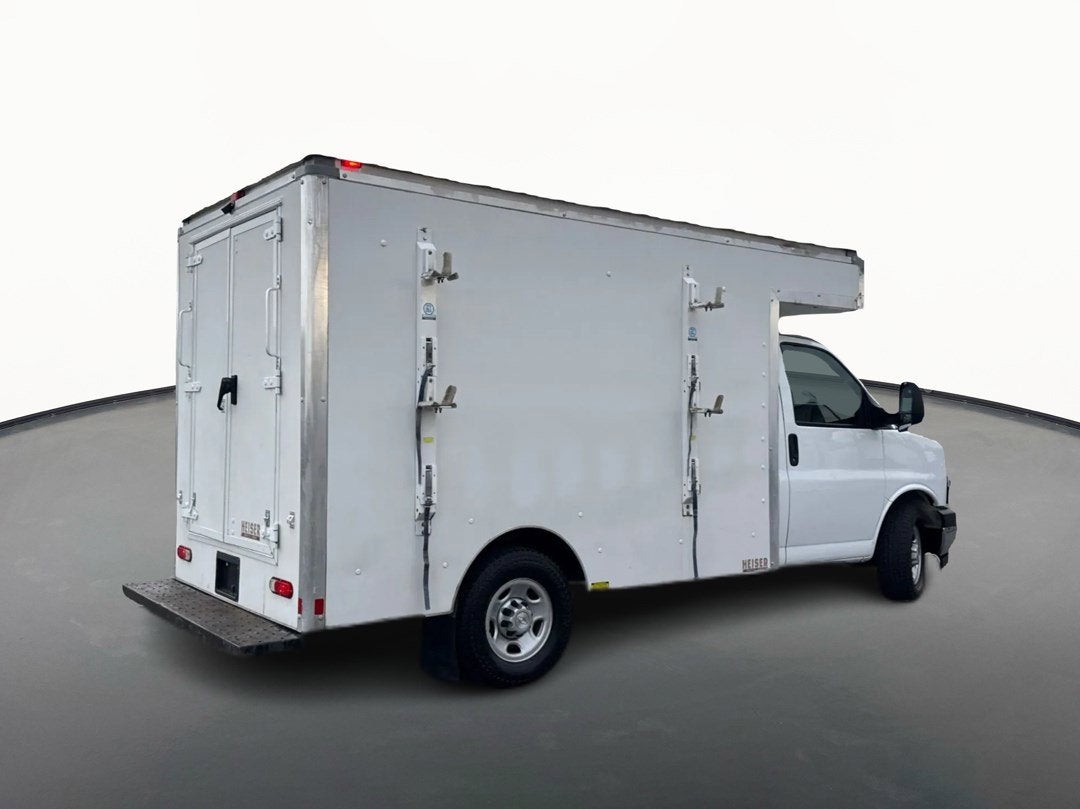 2018 Chevrolet Express Cutaway 3500 Work Van