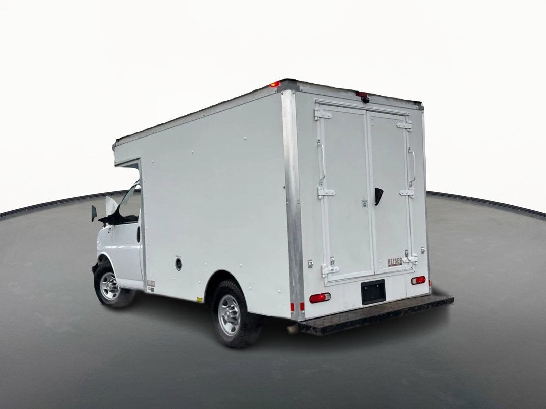 2018 Chevrolet Express Cutaway 3500 Work Van