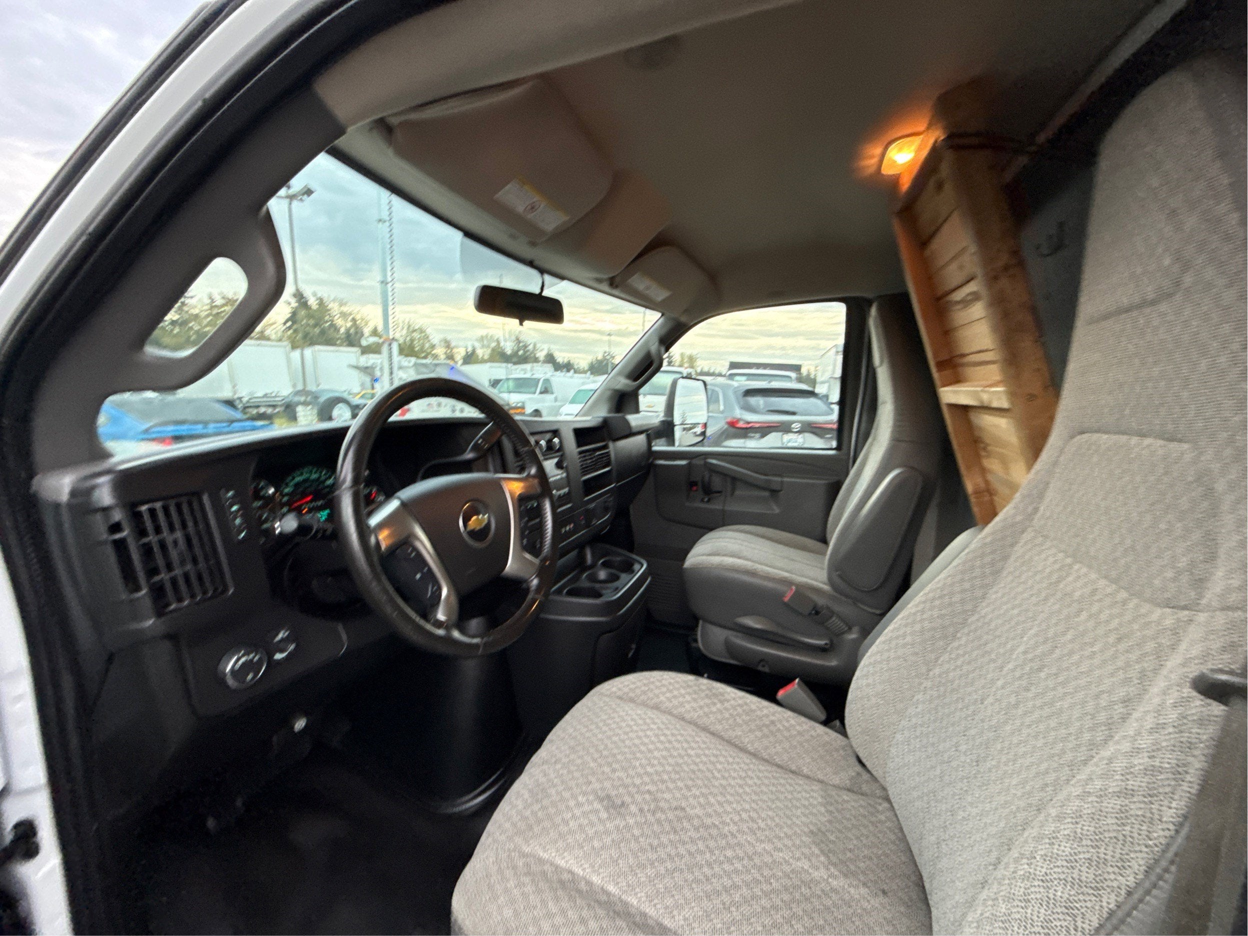2018 Chevrolet Express Cutaway 3500 Work Van