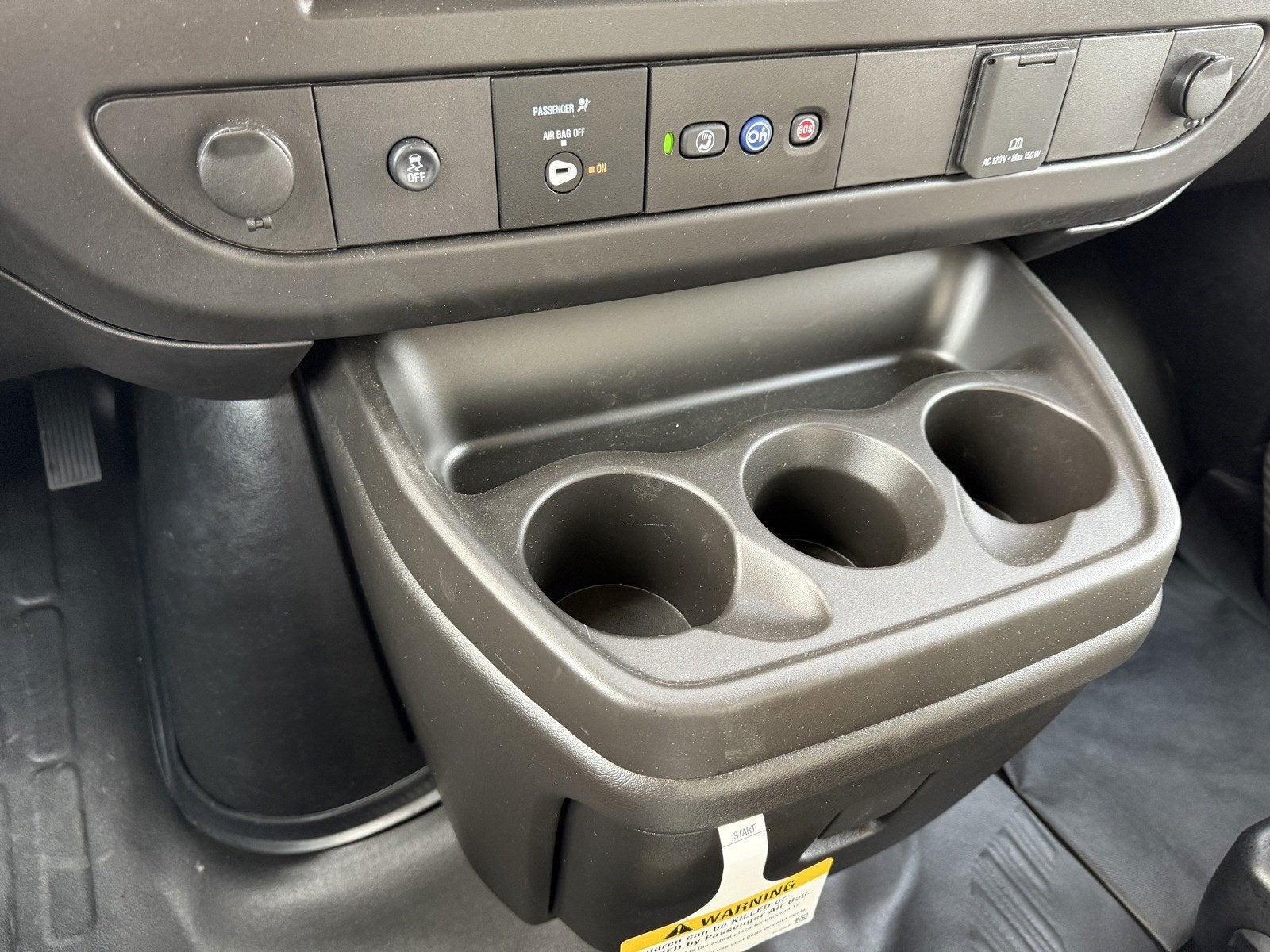 2024 Chevrolet Express Cutaway 3500 1WT