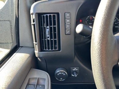 2024 Chevrolet Express Cutaway 3500 1WT