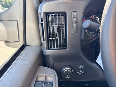 2026 Chevrolet Express Cutaway 3500 1WT
