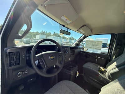 2026 Chevrolet Express Cutaway 3500 1WT