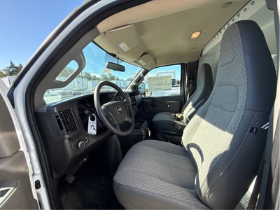 2026 Chevrolet Express Cutaway 3500 1WT