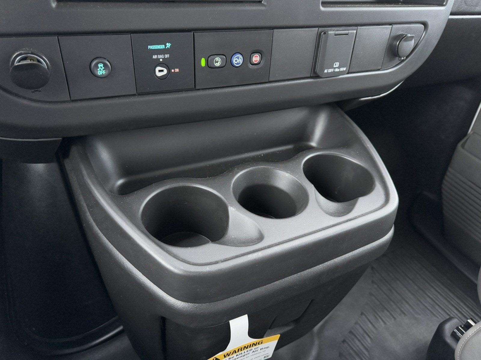 2024 Chevrolet Express Cutaway 3500 1WT