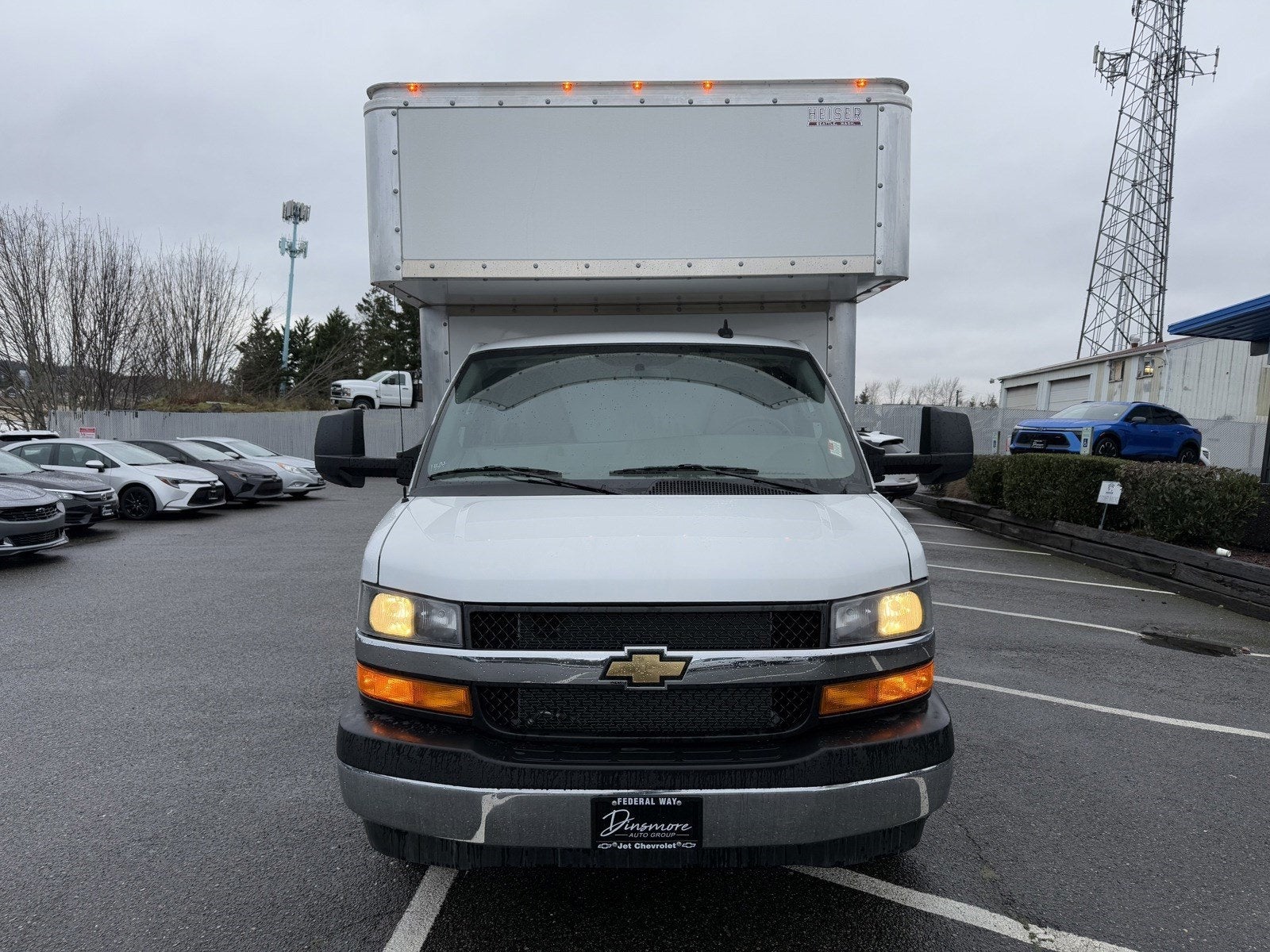 2024 Chevrolet Express Cutaway 3500 1WT