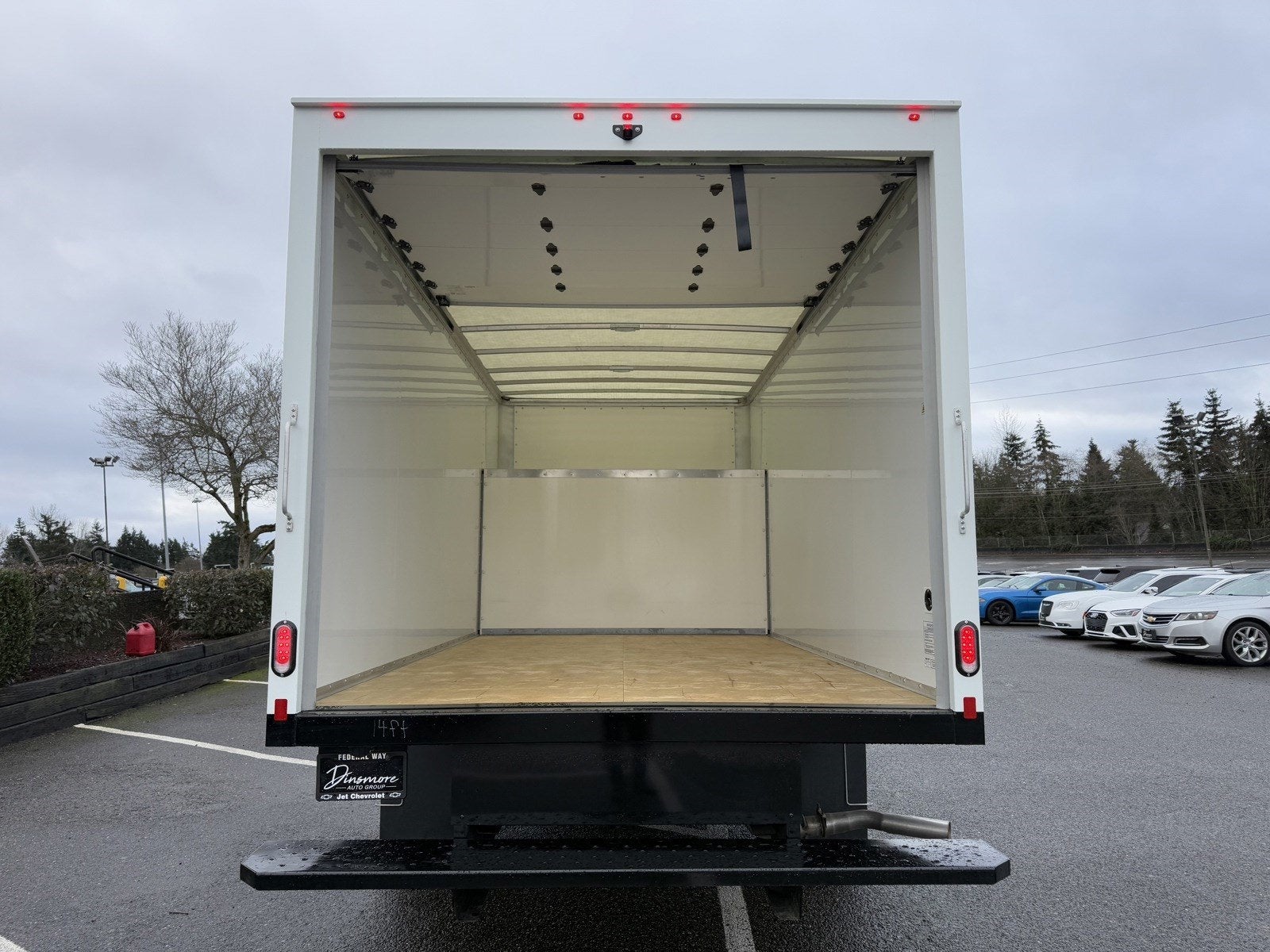 2024 Chevrolet Express Cutaway 3500 1WT