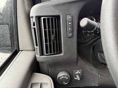 2024 Chevrolet Express Cutaway 3500 1WT